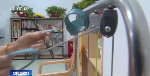 九游娱乐:玩具不再是“儿童限定”让爷爷奶奶们动脑又动手玩出快乐晚年(图2)