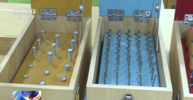 九游娱乐:玩具不再是“儿童限定”让爷爷奶奶们动脑又动手玩出快乐晚年(图4)