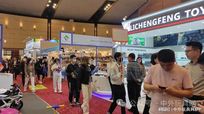 九游娱乐平台:带你一起走进2024全球玩具首展……(图3)
