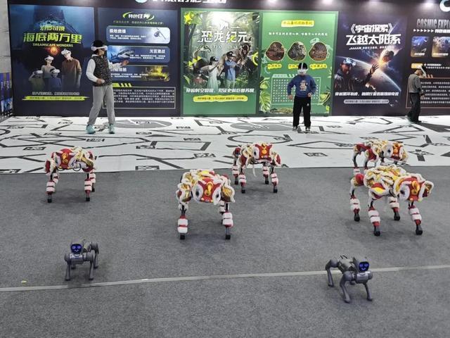 九游娱乐:吃着鸡排和拌粉看中外飞机竞技这是航空产业发展带来的新生活方式(图11)